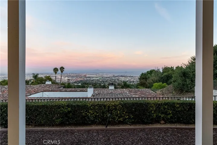 2952 Crownview Drive, Rancho Palos Verdes, California 90275