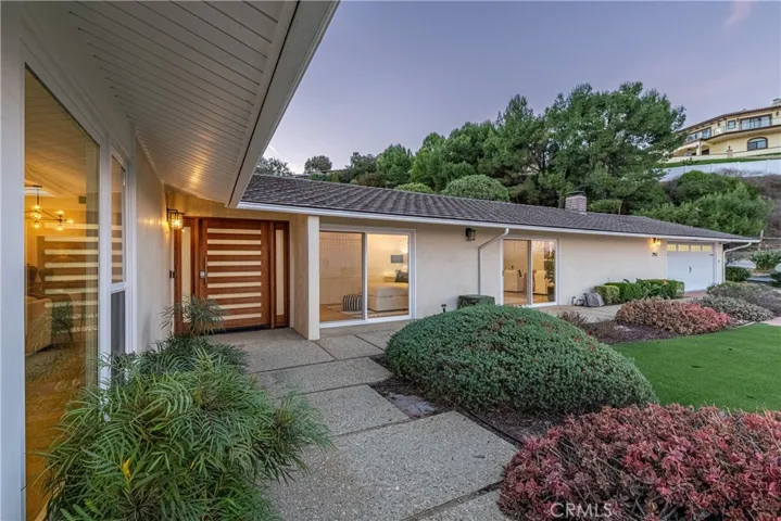 2952 Crownview Drive, Rancho Palos Verdes, California 90275