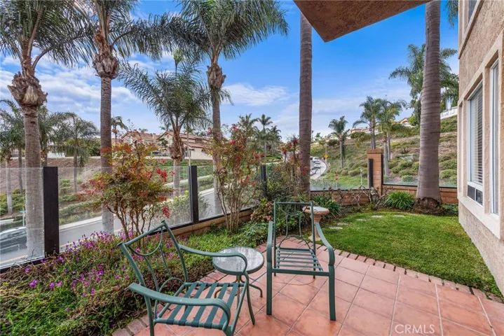 Wrap around private yard