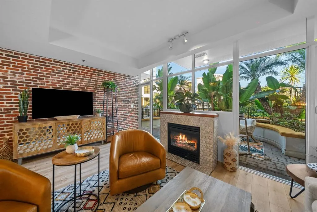 700 W Harbor Drive Th5, San Diego, California 92101 home-pic-7
