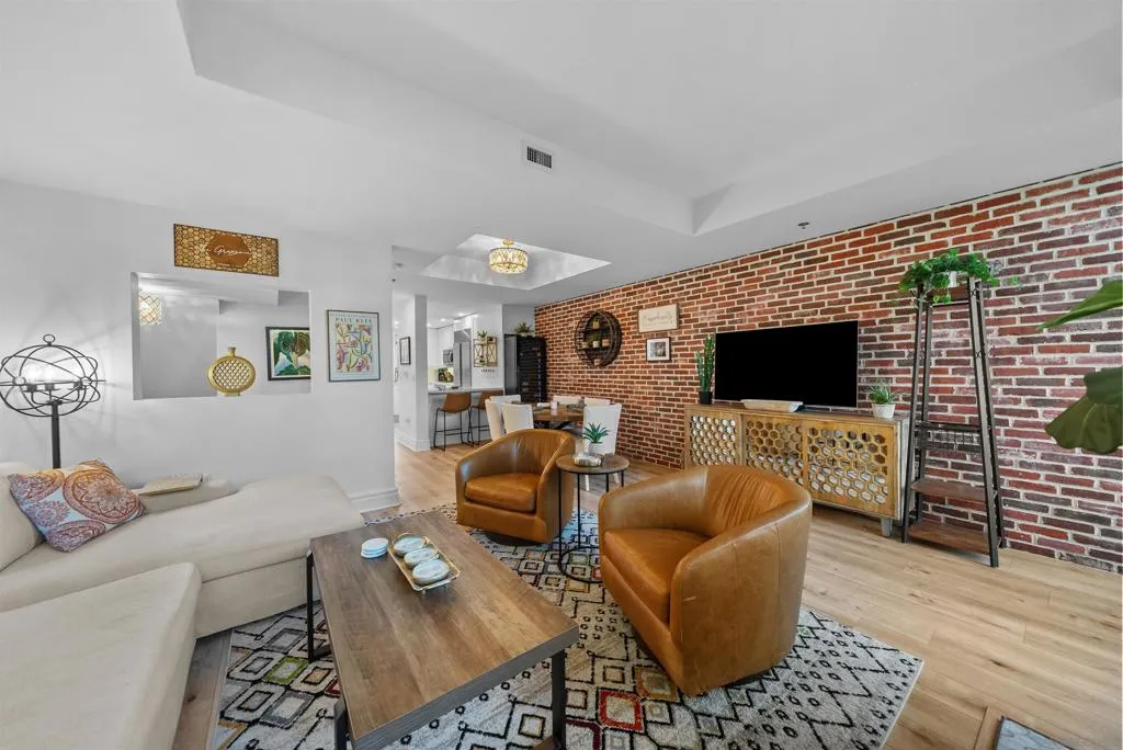 700 W Harbor Drive Th5, San Diego, California 92101 home-pic-6