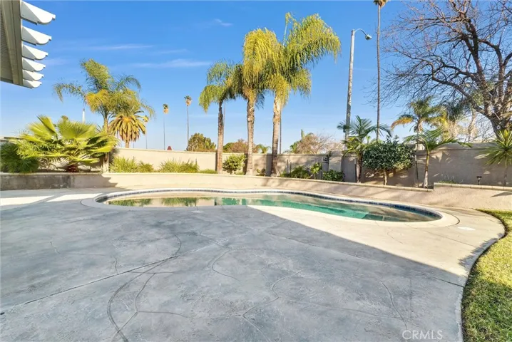 2655 Jefferson Circle, Corona, California 92881