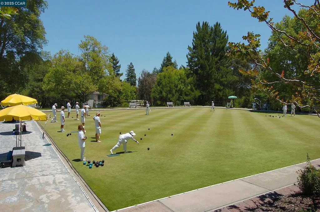 1400 Ptarmigan Dr 4, Walnut Creek, California 94595 home-pic-47