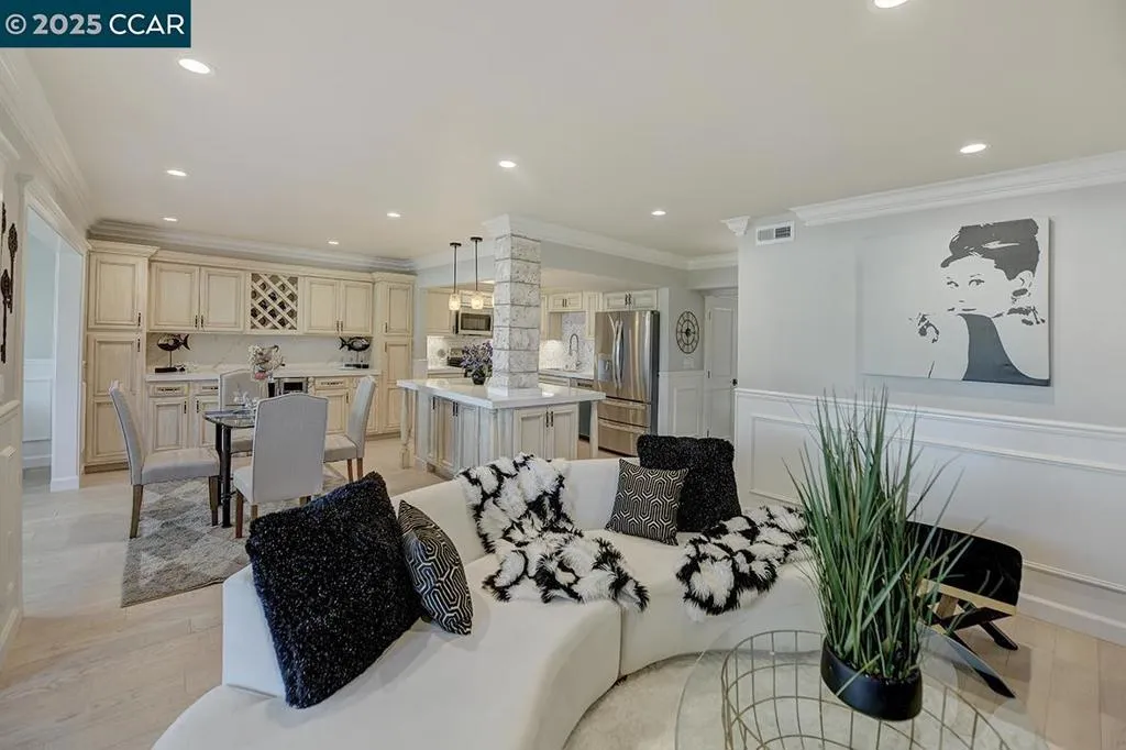 1400 Ptarmigan Dr 4, Walnut Creek, California 94595 home-pic-17