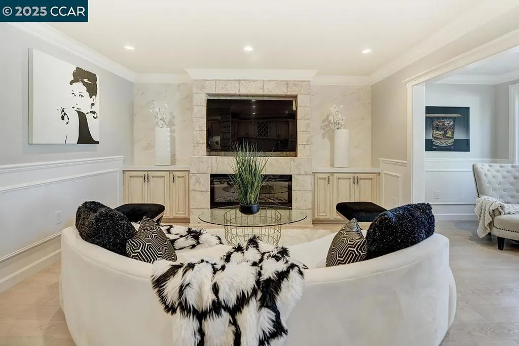 1400 Ptarmigan Dr 4, Walnut Creek, California 94595 home-pic-16