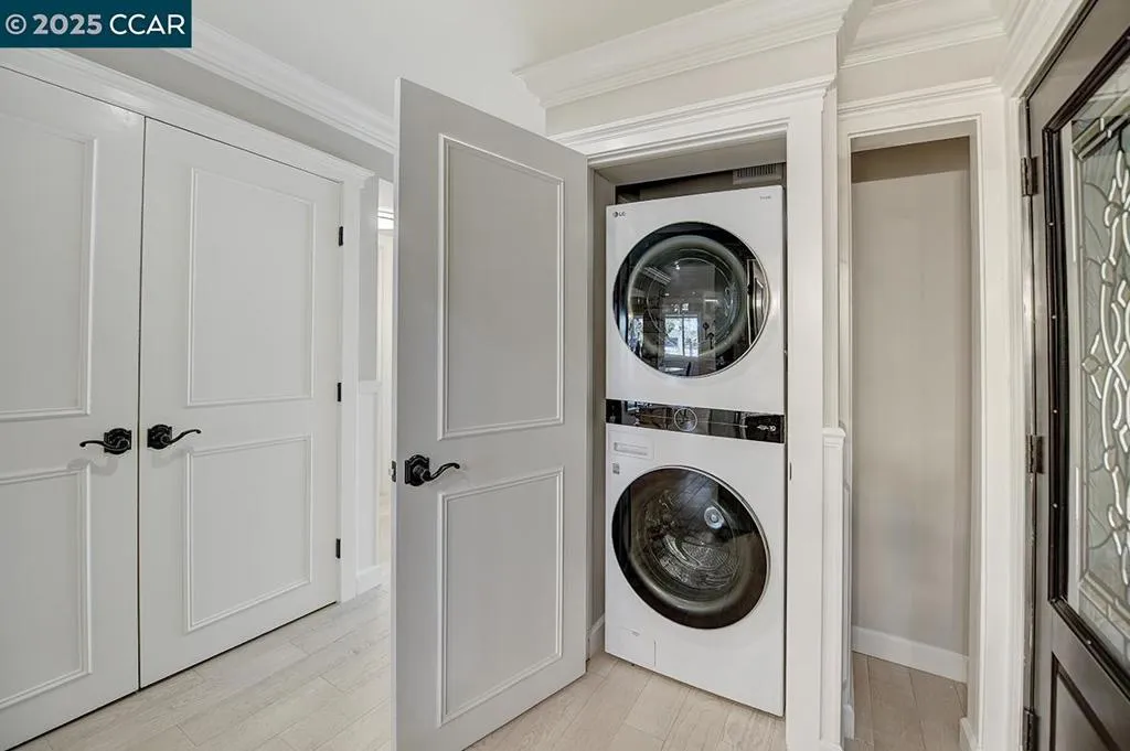 1400 Ptarmigan Dr 4, Walnut Creek, California 94595 home-pic-20