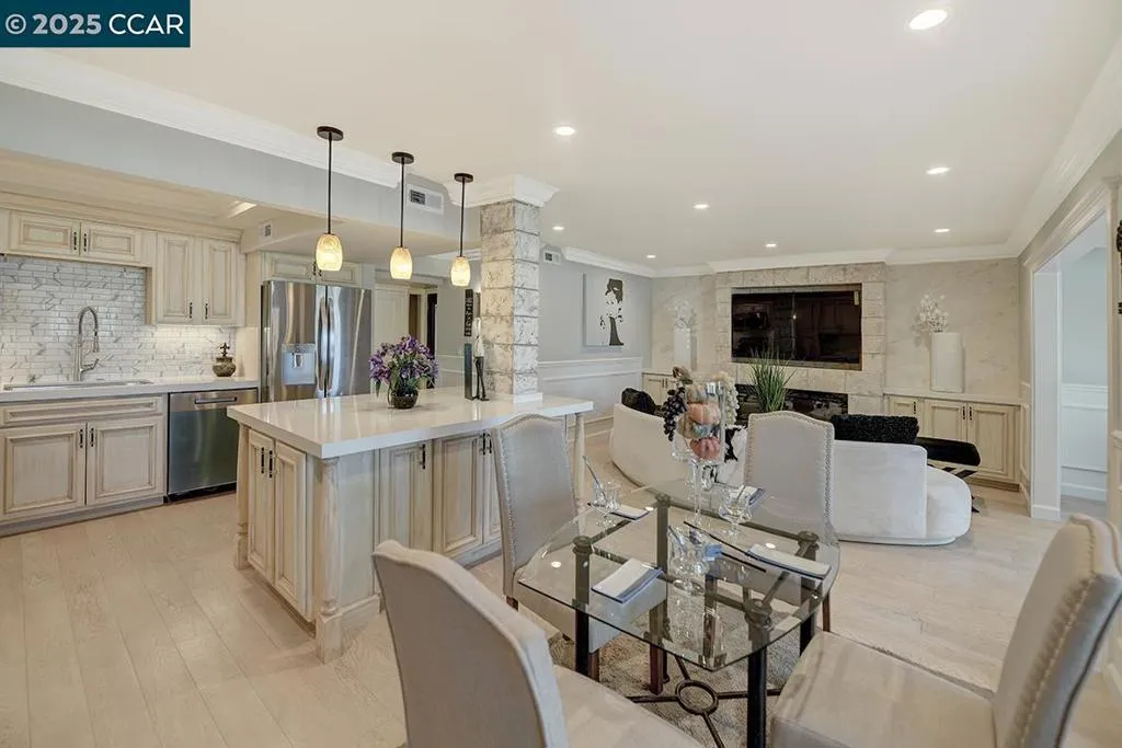 1400 Ptarmigan Dr 4, Walnut Creek, California 94595 home-pic-15