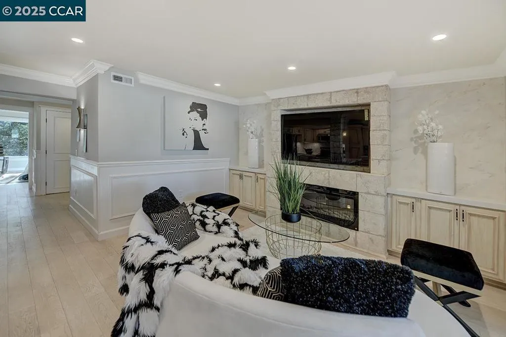 1400 Ptarmigan Dr 4, Walnut Creek, California 94595 home-pic-18
