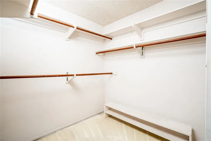 Walk-in closets in all upstairs bedrooms