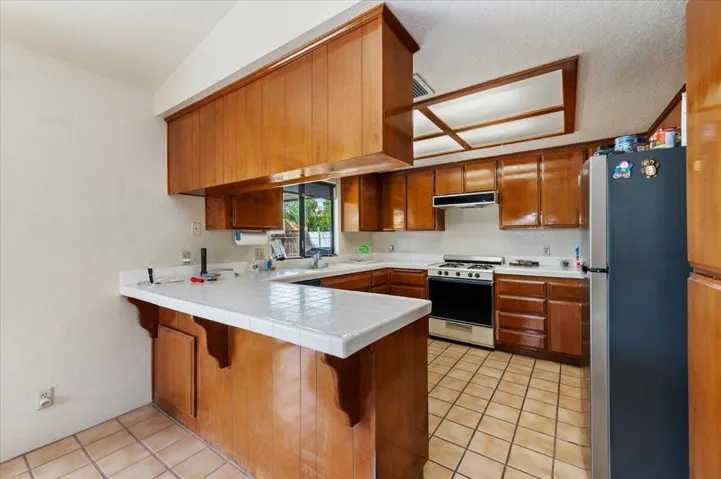 11-Kitchen