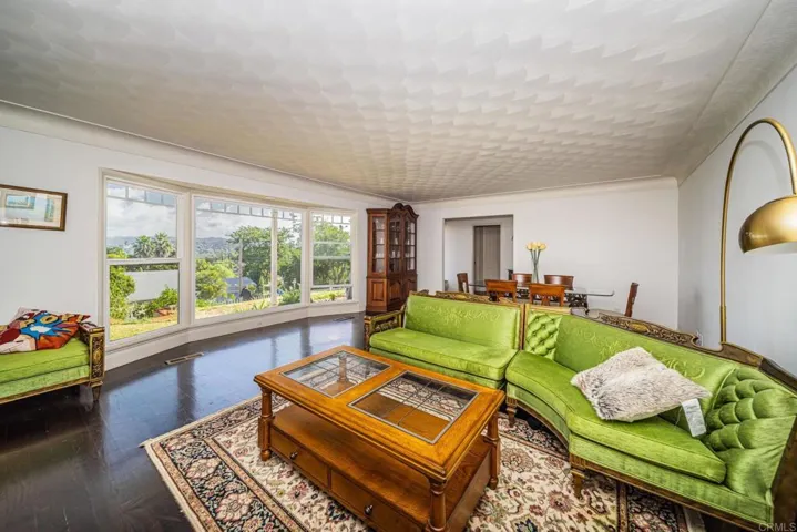 401 S Upas Street, Escondido, California 92025