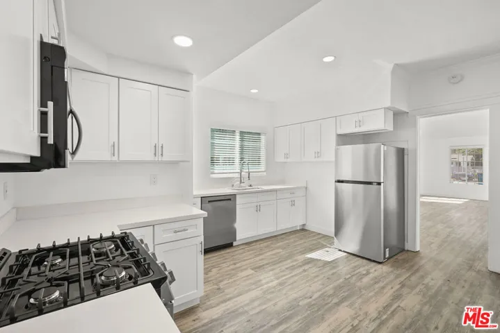 532 Almond Avenue, Long Beach, California 90802