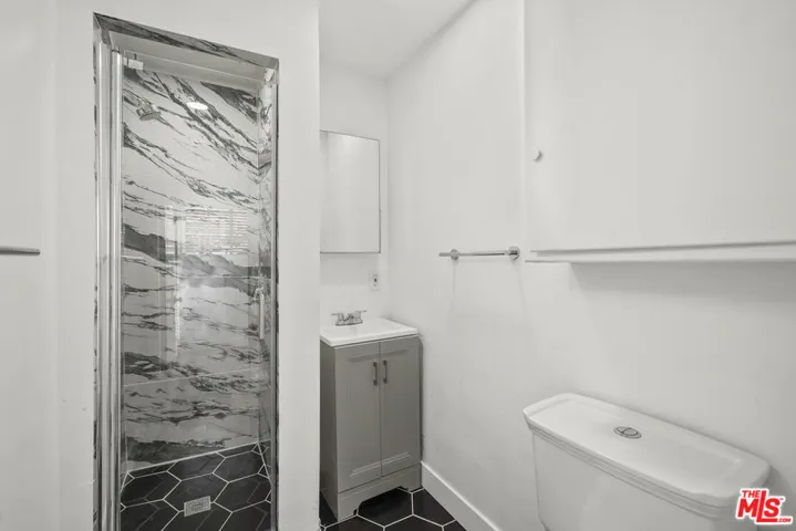 532 Almond Avenue, Long Beach, California 90802