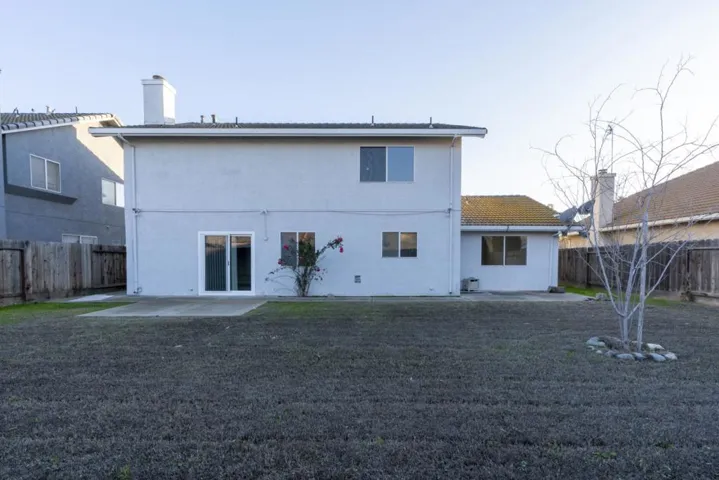 680 Santa Barbara Drive, Los Banos, California 93635