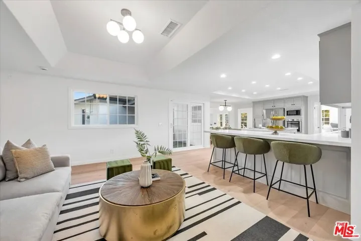10365 Northvale Road, Los Angeles, California 90064