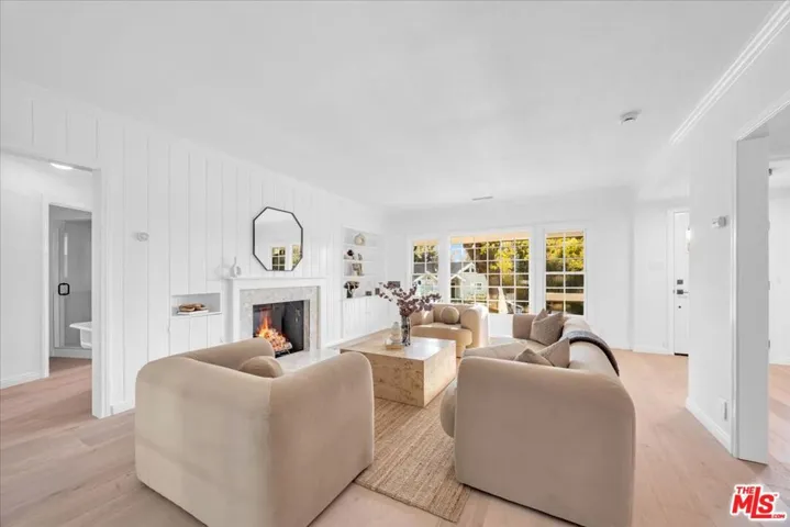 10365 Northvale Road, Los Angeles, California 90064
