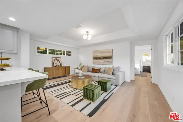 10365 Northvale Road, Los Angeles, California 90064