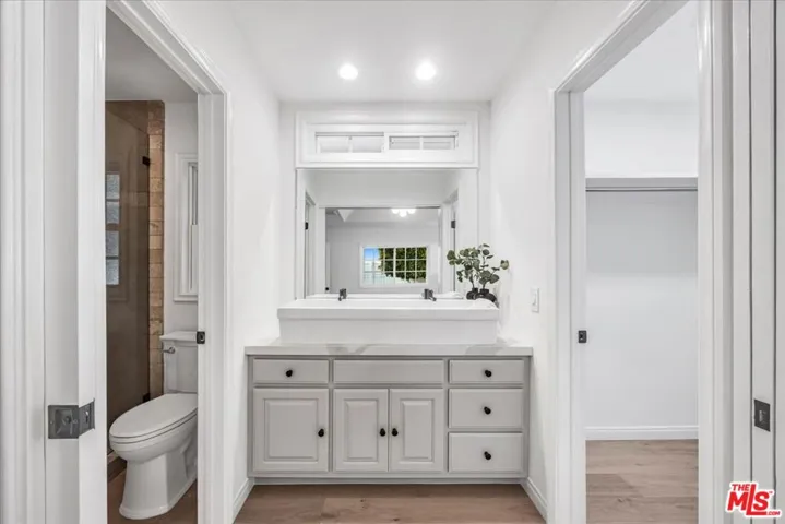 10365 Northvale Road, Los Angeles, California 90064