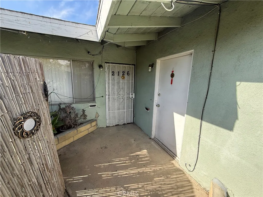2128 N Bristol Street, Santa Ana, California 92706 home-pic-4