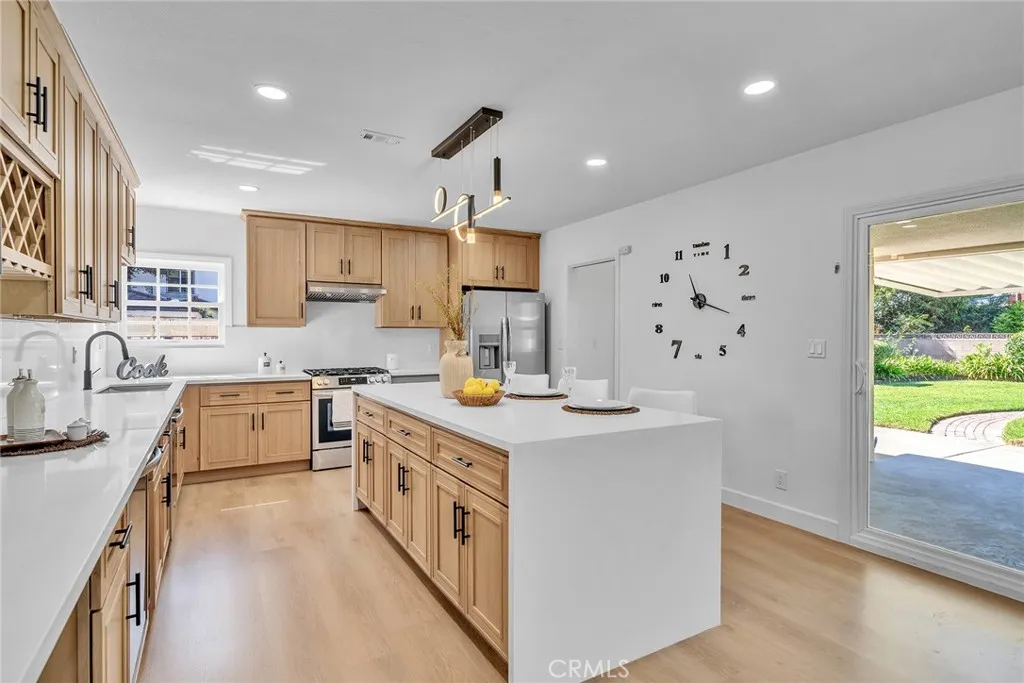 1321 S Eighth Ave, Arcadia, California 91006 home-pic-9