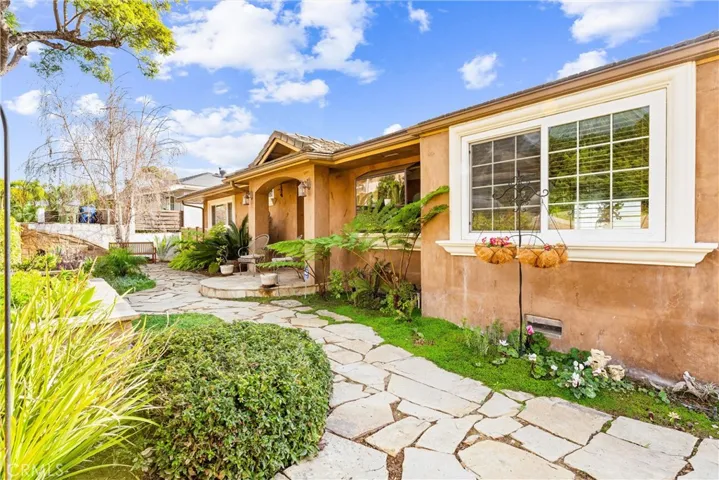 9810 Newcomb Avenue, Whittier, California 90603