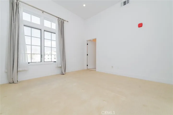 288 S Oakland Avenue 205, Pasadena, California 91101