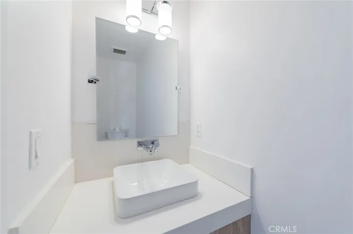 288 S Oakland Avenue 205, Pasadena, California 91101