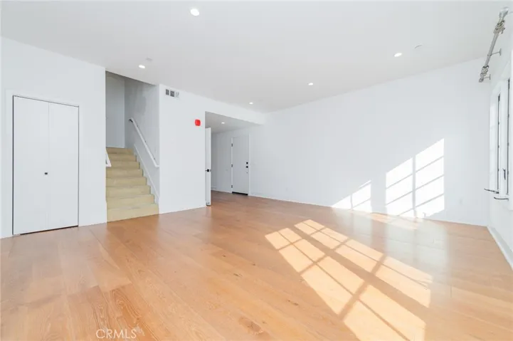 288 S Oakland Avenue 205, Pasadena, California 91101