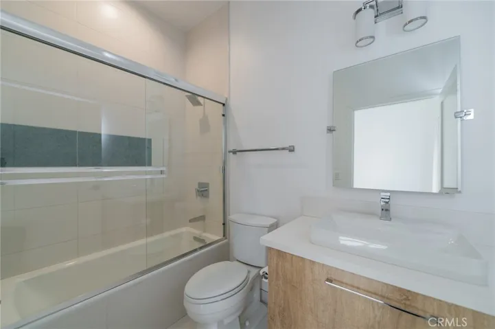288 S Oakland Avenue 205, Pasadena, California 91101