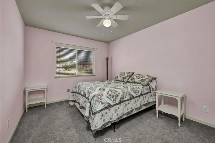 Den/office/craft room No closet