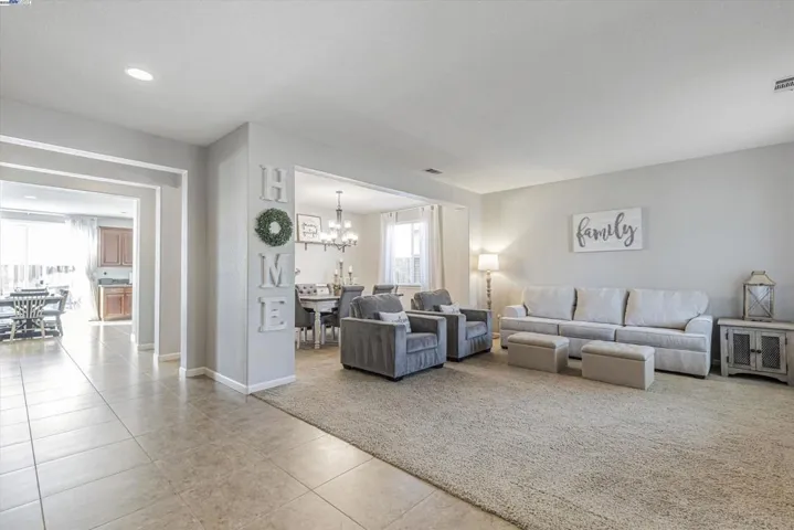 Living / Dining Room