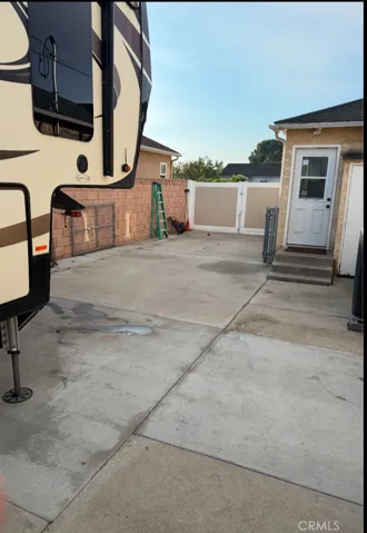 
Gated Side Yard
