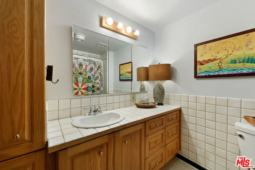 25813 Dark Creek Road, Calabasas, California 91302 home-pic-21