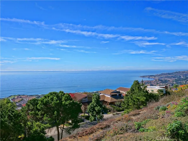 30817 Ganado Drive, Rancho Palos Verdes, California 90275
