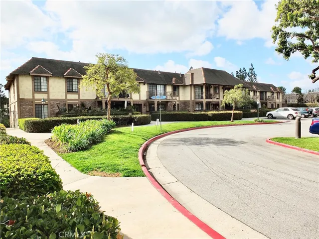 3661 S Bear Street D, Santa Ana, California 92704