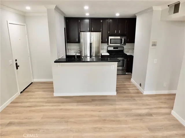 3661 S Bear Street D, Santa Ana, California 92704