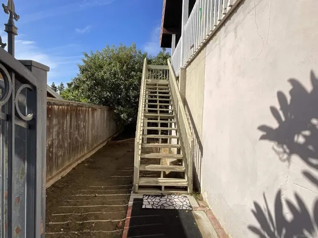 1872 Linbrook Drive, San Diego, California 92111
