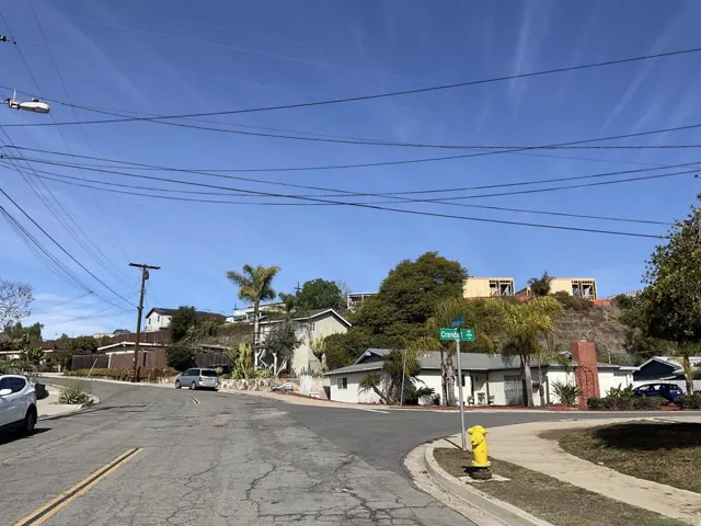 1872 Linbrook Drive, San Diego, California 92111
