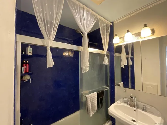 1872 Linbrook Drive, San Diego, California 92111