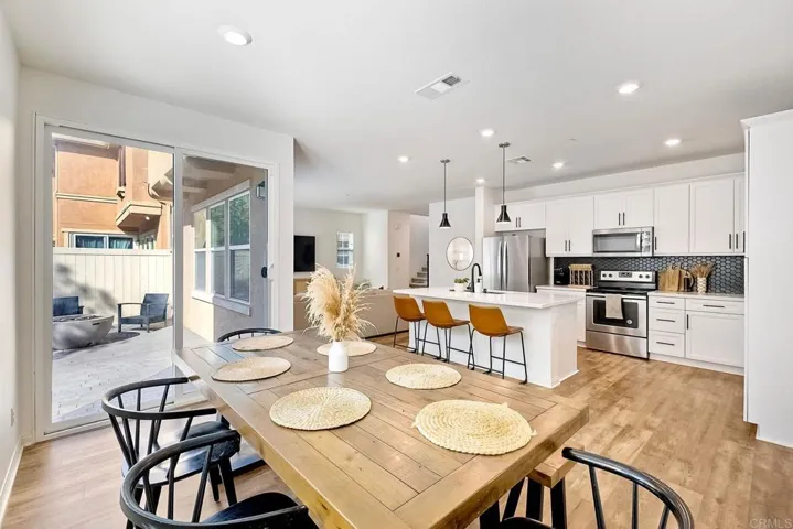 1345 Palo Verde Way, Vista, California 92083