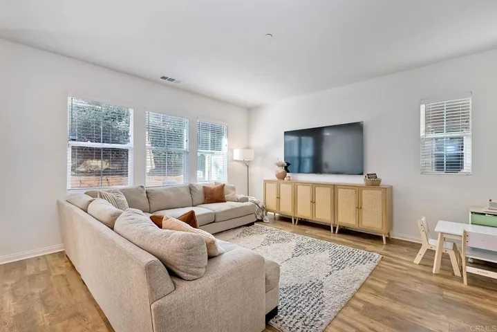 1345 Palo Verde Way, Vista, California 92083