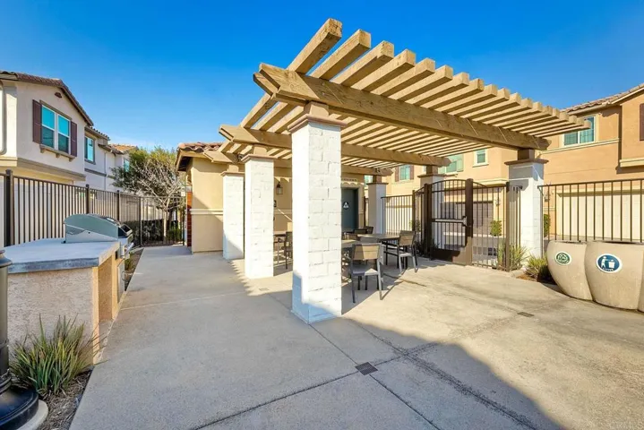 1345 Palo Verde Way, Vista, California 92083