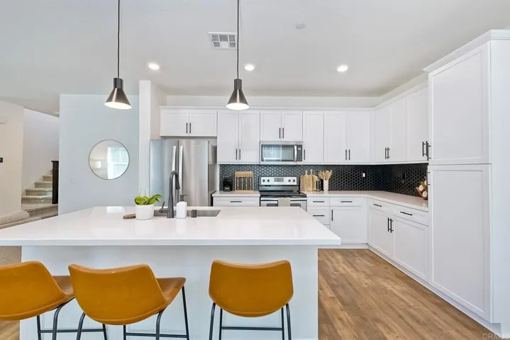 1345 Palo Verde Way, Vista, California 92083