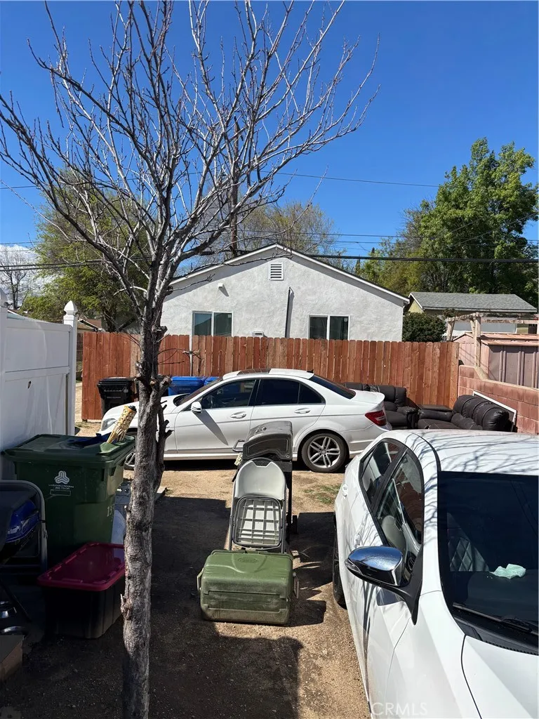 13307 Herron Street, Sylmar, California 91342 home-pic-19