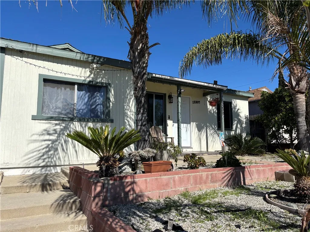 13307 Herron Street, Sylmar, California 91342 home-pic-0