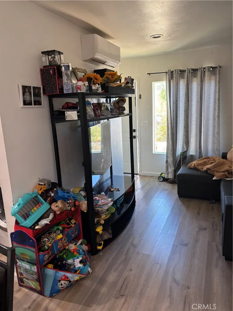 13307 Herron Street, Sylmar, California 91342 home-pic-25
