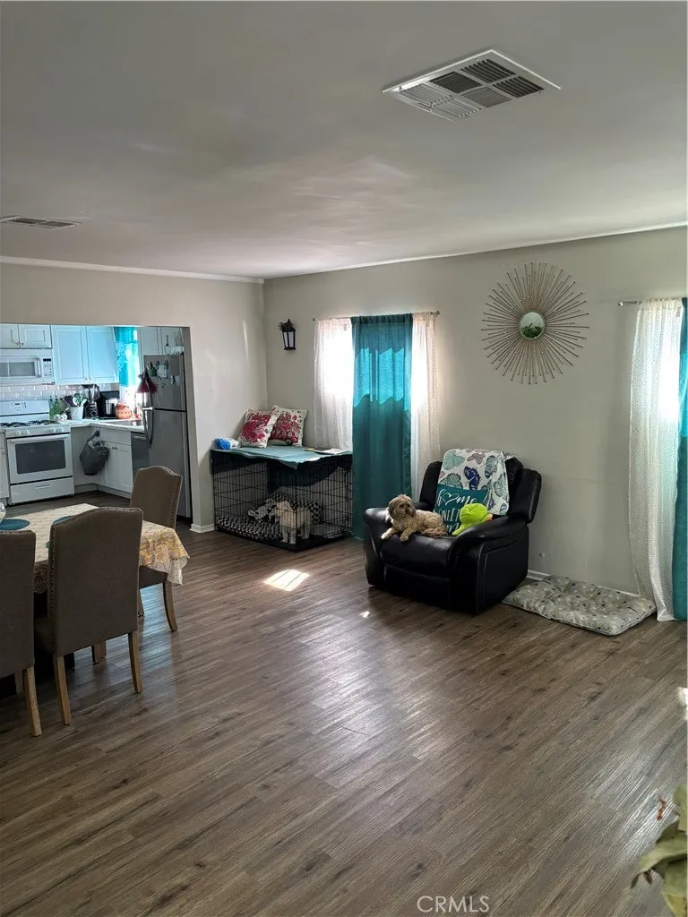 13307 Herron Street, Sylmar, California 91342 home-pic-15