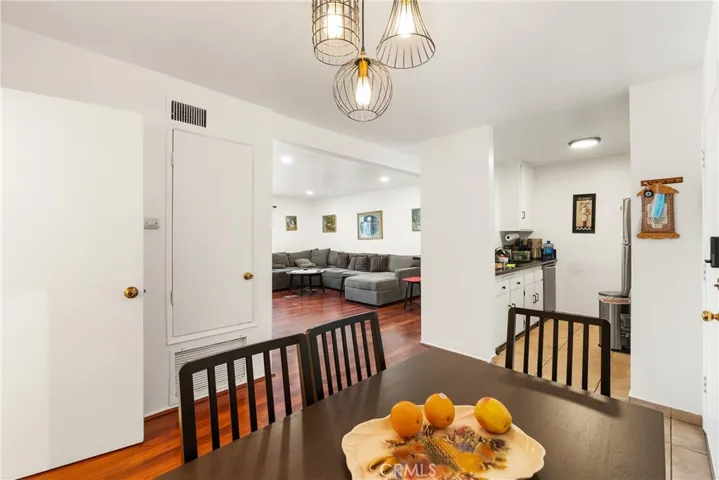 5460 White Oak Avenue E209, Encino, California 91316