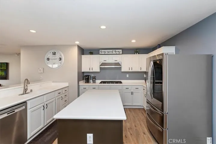 11030 Whitebark Lane, Corona, California 92883