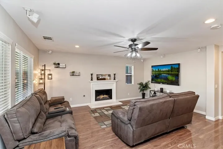11030 Whitebark Lane, Corona, California 92883